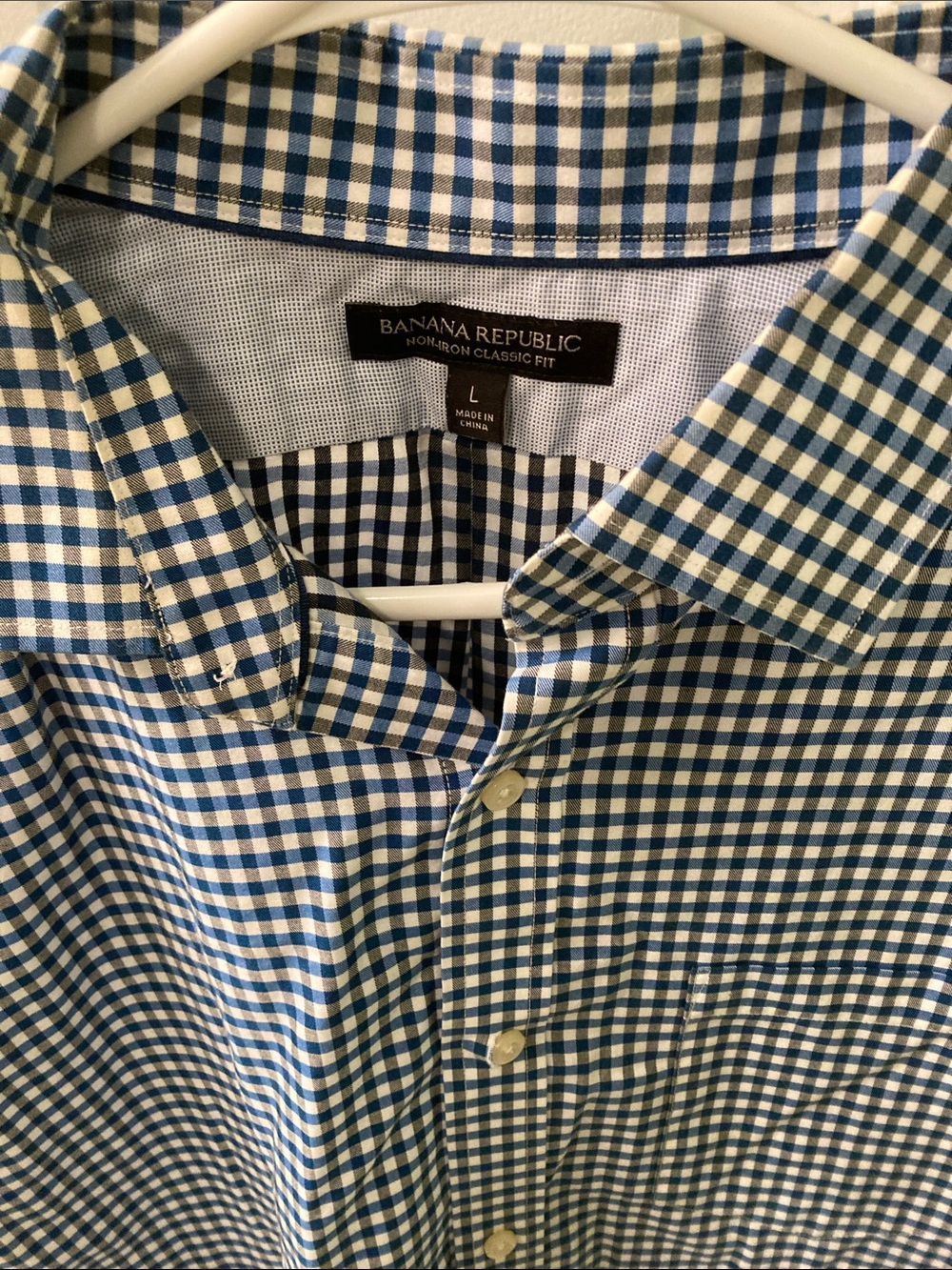 Banana Republic Blue and White Gingham Button-Up Shirt